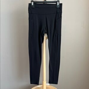 ⭐️⭐️ PICK 5 / $20 All in Motion Girls High Rise Soft Black Leggings Large 10/12